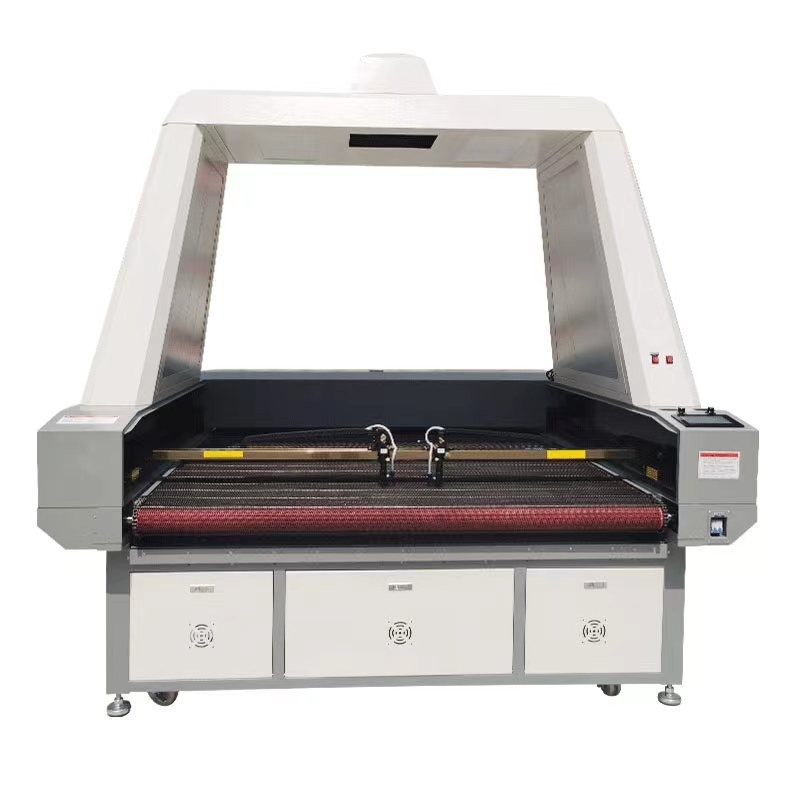 激光布料裁片機在服裝行業中有哪些應用？